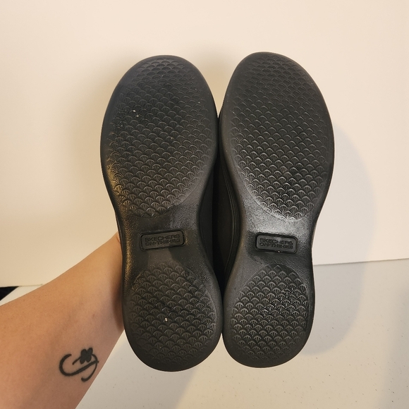 Skechers On The GO Dreamy Upscale Flats Slip On Shoes Womens Size 7 Black 136273 - Picture 7 of 10